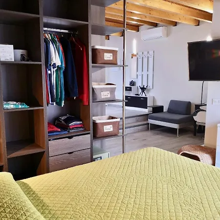Amplio Estudio Tipo “loft”